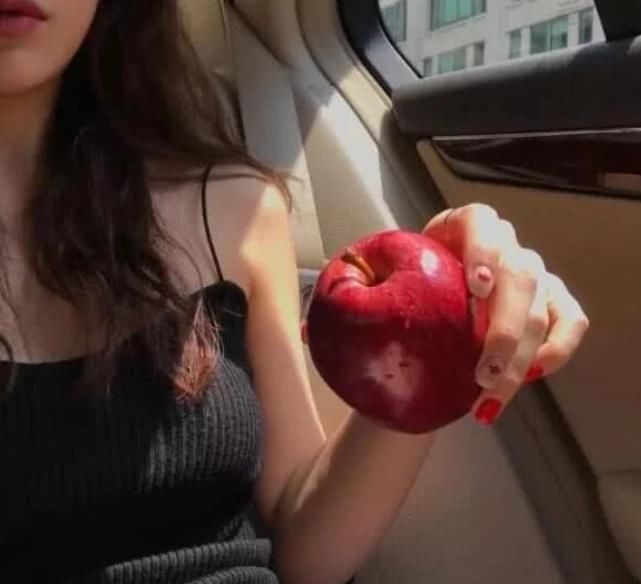 腹部|女生是“假胖”还是“真胖”?赶紧看看这3部位,不胖就别瞎减肥了!