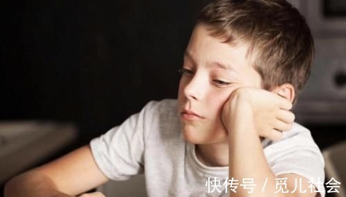 穷养|“对孩子尽量大方一点”,李玫瑾坦言:过度穷养,对儿女有弊无利