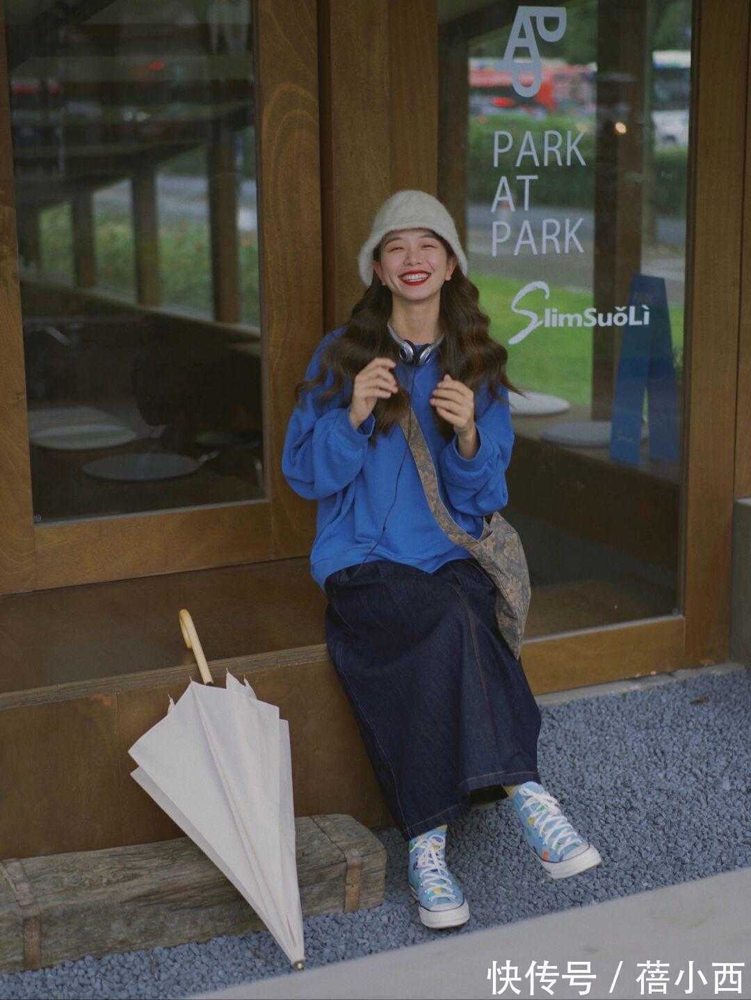 百搭 早春卫衣搭配指南:买这4种流行颜色就够了,百搭显白又不挑身材