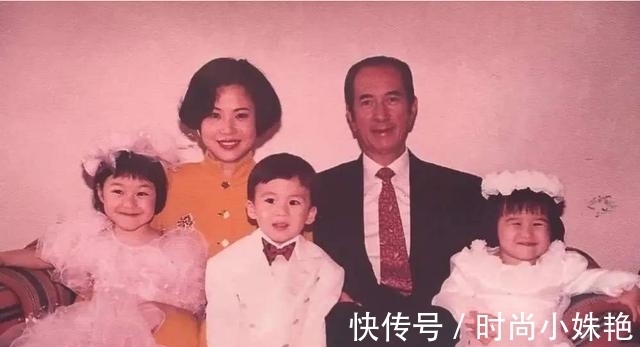 美人|陈婉珍年轻时是大美人，挽起长发穿印花旗袍显高贵，67岁时依然美