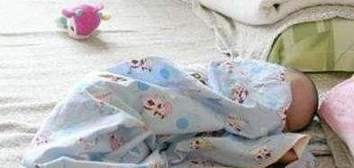 宝宝|看宝宝已睡着,夫妻俩偷偷跑出去吃夜宵,回来后直接带娃去了医院