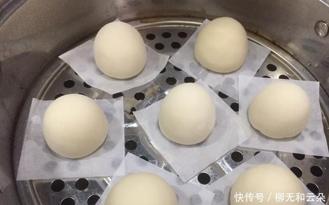 酵母粉|蒸馒头,别只加酵母!学会加“2白”,馒头凉了也不硬,又白又香