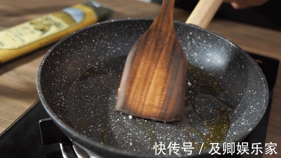 风味|自制鸡胸肉意面，在家吃出意大利风味，做法和煮方便面一样简单