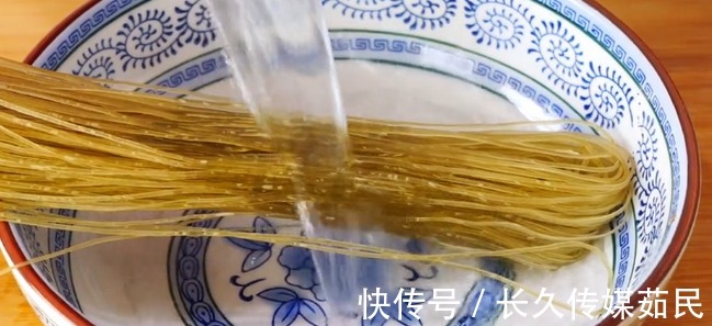 神仙|豆腐皮和粉条的搭配,堪比神仙搭档,加水一煮即成珍馐美味