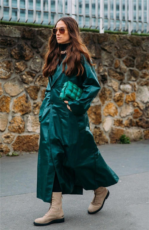 大地色 颜色上身更有“高级感”?买风衣前,这3个颜色一定要做功课