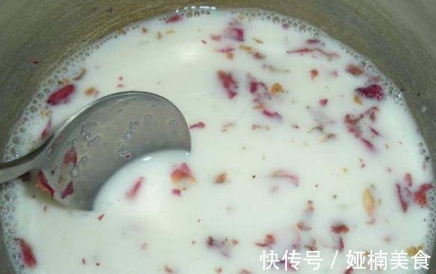 小吃|教你用牛奶做小吃，不烤不蒸，健康又营养，入口即化清凉好吃！