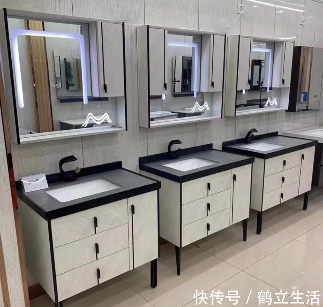 吊柜|洗手盆地柜的好还是吊柜的好?