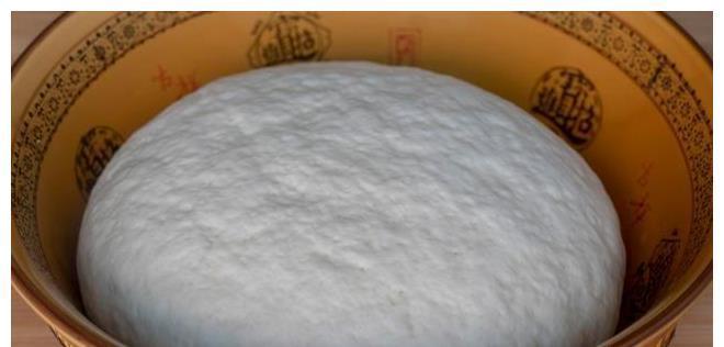 猪肉大葱包|猪肉大葱包好吃有秘诀，教你调馅小技巧，馅香汁浓，吃5个不解馋