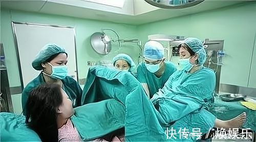 产妇|“我又不是动物!”产妇分娩,几个男女实习生围观,场面太尴尬