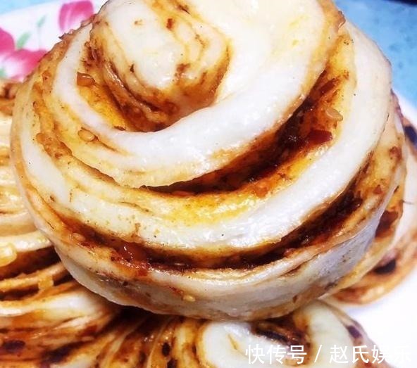 想吃面包不用买，一个电饭锅搞定，松软香甜，自己做的健康又营养