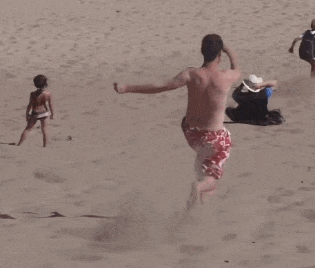 |【幽默神回复】为什么男人宁愿打游戏,也不愿意追女生?网友:游戏还有个进度条呢。