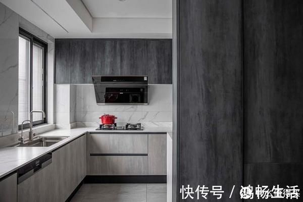 背景墙|越来越多人沙发不靠墙,往前挪动50cm,效果不是一般的大气、实用