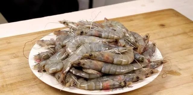 大虾|鱼虾放冰箱里超过“这个时间”,多贵也得“扔掉”,值得收藏