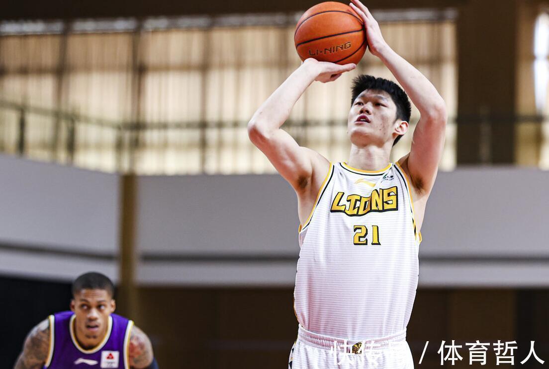 蜕变|17投16中砍下36分!CBA2米11内线悍将完成蜕变,未来看齐易建联