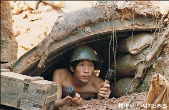 越南|对越反击战,他孤身毙敌18人,转业后被恶霸威胁,他说了6字