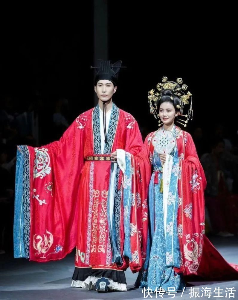 明制|中国人的嫁衣,不该只有西方的婚纱,更应该是传统的凤冠霞帔!