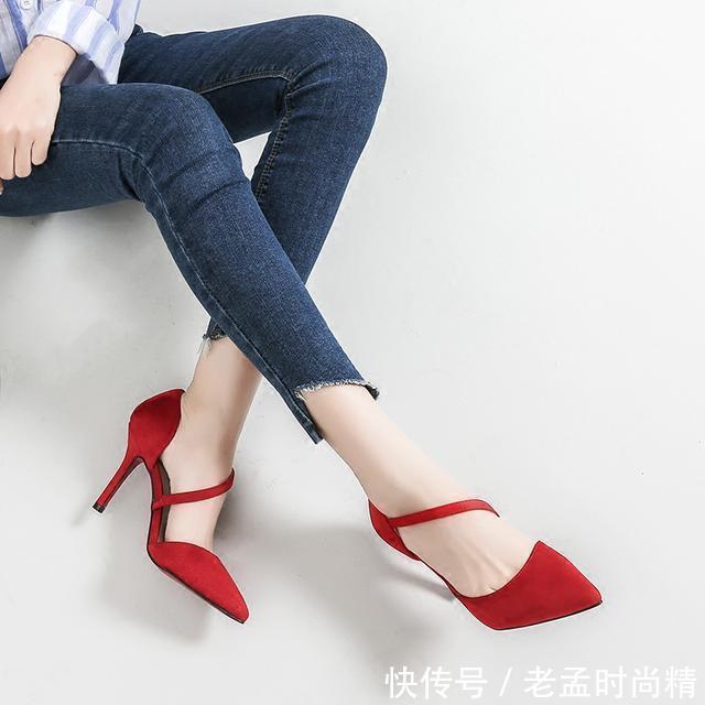 选择一双别致的高跟鞋,秀出你优美的步伐