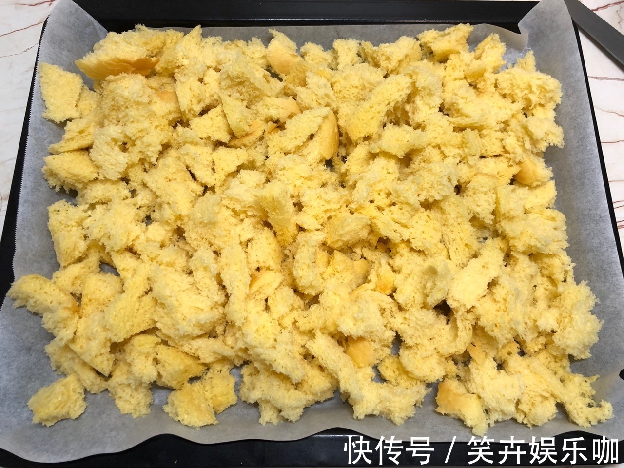 洋葱圈|面包糠谁还花钱买着吃?自己在家做成本不到1块钱,简单省事