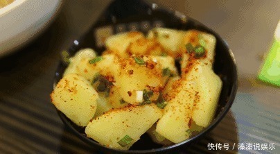 发芽|原来保存土豆这么简单,只要撒一把,放一年也不发芽不变黑,实用