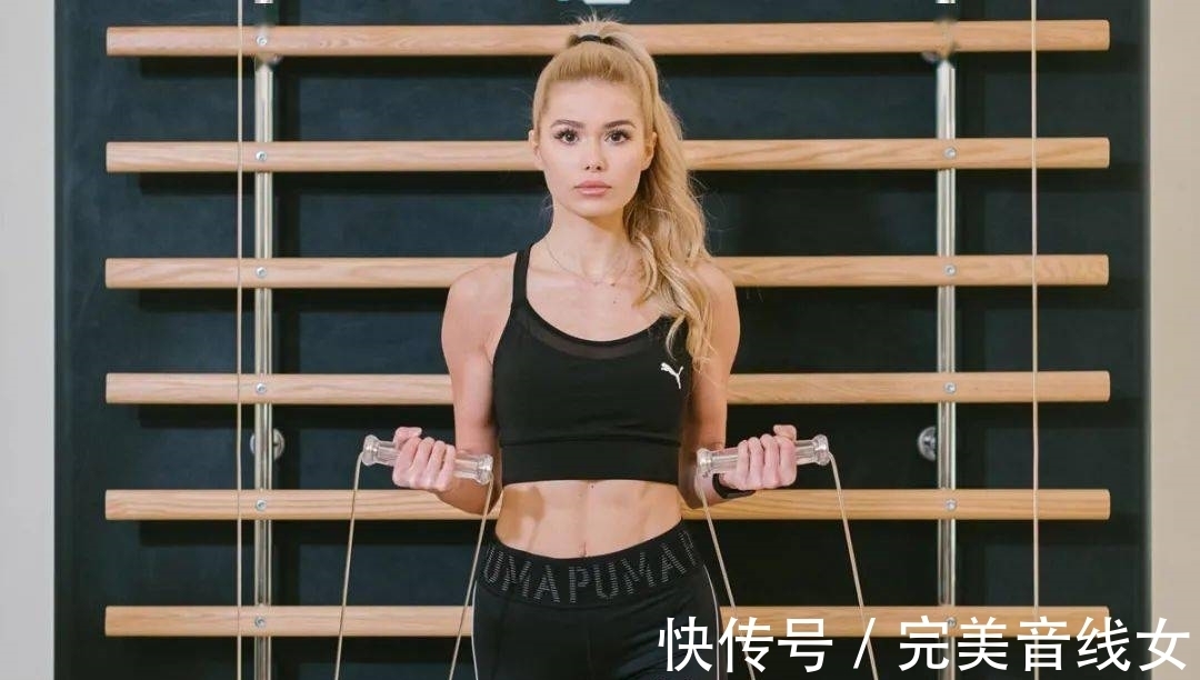 大学|17 岁放弃念大学,23岁身家过亿,这位“白富美”是怎么做到的