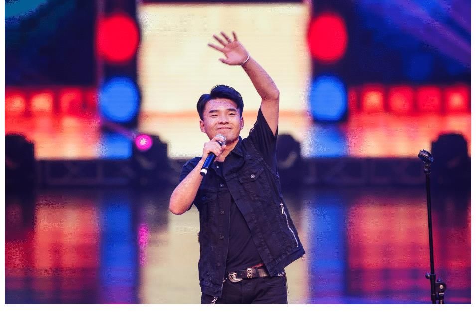 五强|《中国好声音》谭轩辕被淘汰，票数少的可怜，这脸打的有点响