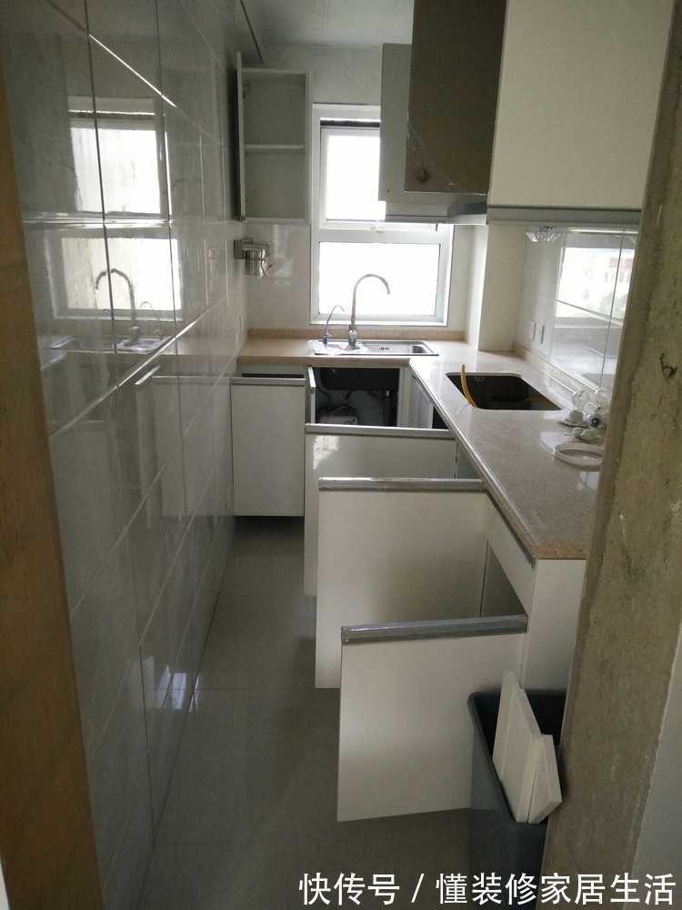 书房|干了十年木工活的老公,自己动手装修新房,不到5万搞的有模有样