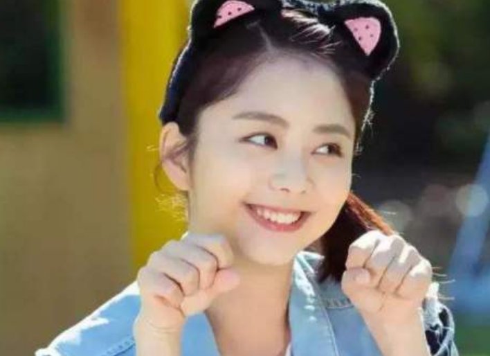 火了!当看清她的脚码之后,比李沁还夸张