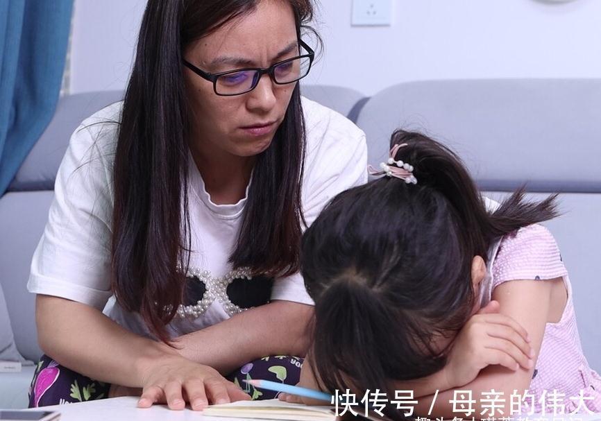 辅导|又一宗:辅导作业“气掉下巴”,面对“恐辅症”,家长需做好预防