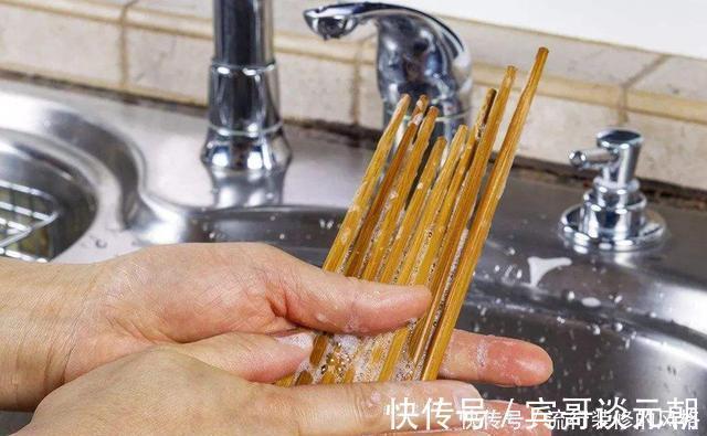 白醋|筷子用久了,只用清水洗已经没用了,教你一招,筷子干净又卫生