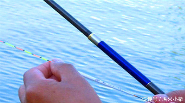 调平水钓两目就是这么简单,这种调漂方法最适合野钓,简单易学