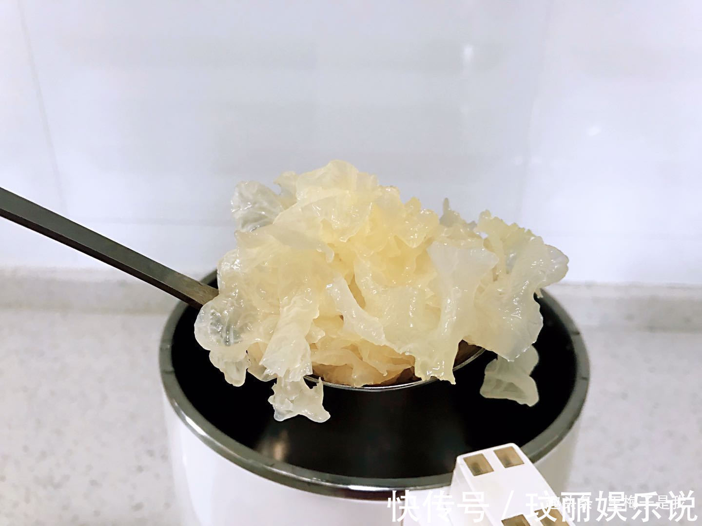 藜麦|婆婆雷打不动,每天晚上必喝“它”,排出黑宿便,腰枝变细无赘肉