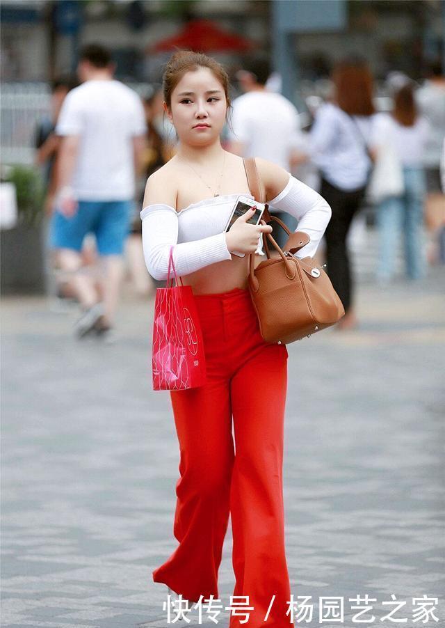 小姐姐|肥胖也是一种优势,小姐姐的教科书式穿搭,让你拥有苗条身材