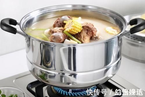 牙刷|建议姐妹:不管有钱没钱,家里这4样要勤更换,别为节俭影响健康