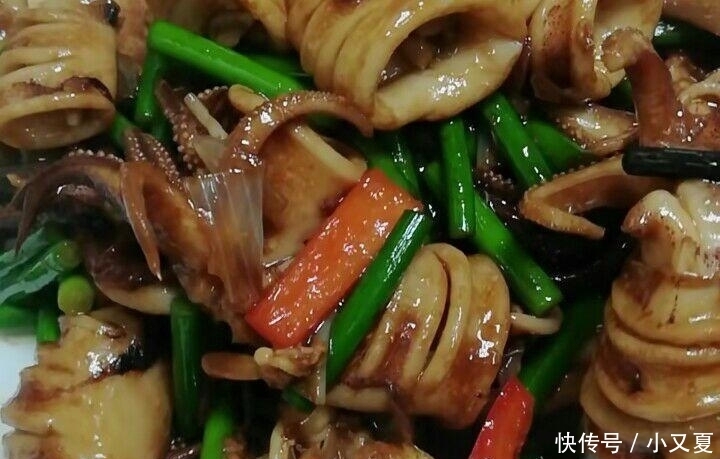 冬天最馋蒜臺,我隔3差5做一次,搭配此物鲜美开胃,杀菌防感冒