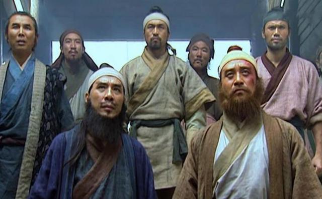 水浒传!水浒传中,晁盖到底是咋死的金圣叹给出7条理由,一举锁定真凶