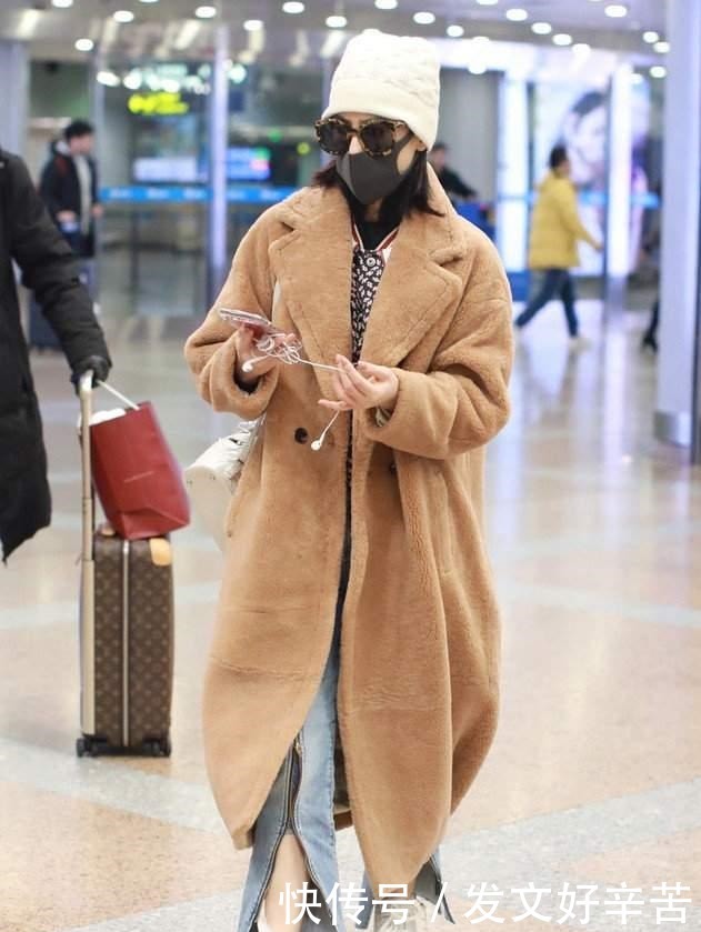 臃肿|今年火了一种大衣,叫“泰迪衣”,时髦百搭还保暖,小个子也爱了