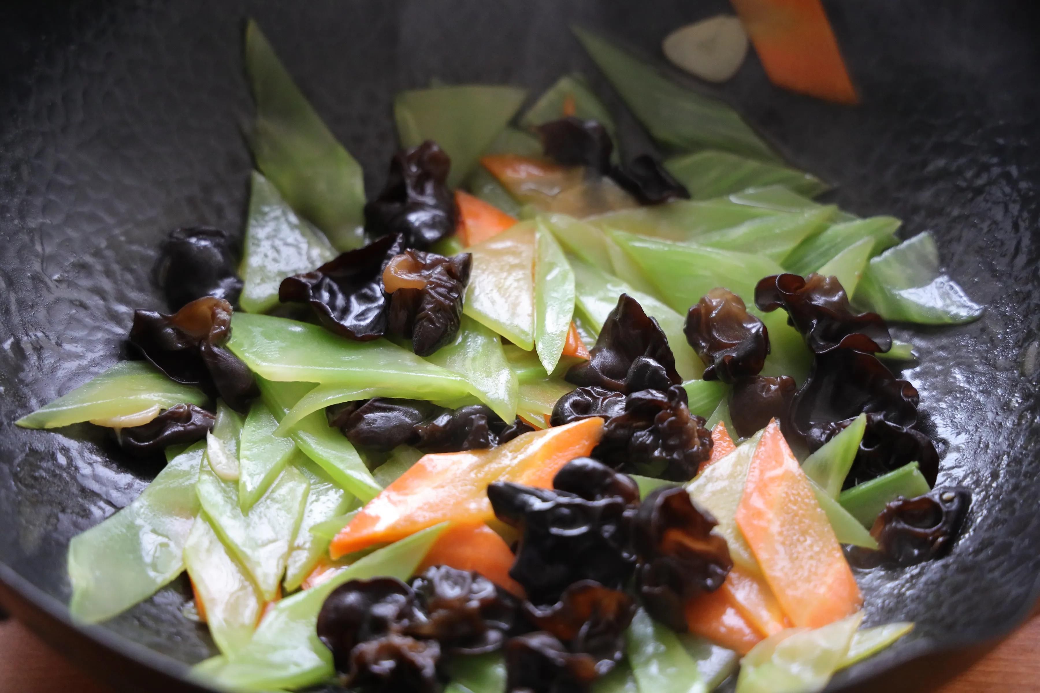 木耳|白露节气，多吃这道素菜，比大鱼大肉好，营养丰富少油少盐更健康