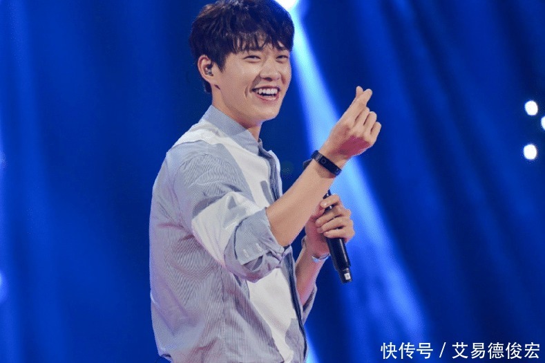 演员不拍戏,歌手不出歌,靠着综艺节目维持人气的明星,好心酸