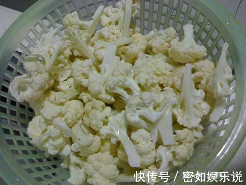 盐水|炒花菜时,只用盐水洗等于吃虫卵,大厨教你1招,虫卵自动跑光