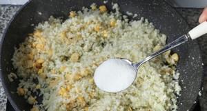 减肥菜谱，无米蛋炒饭，简单美味营养，谁吃谁瘦，动手试试吧