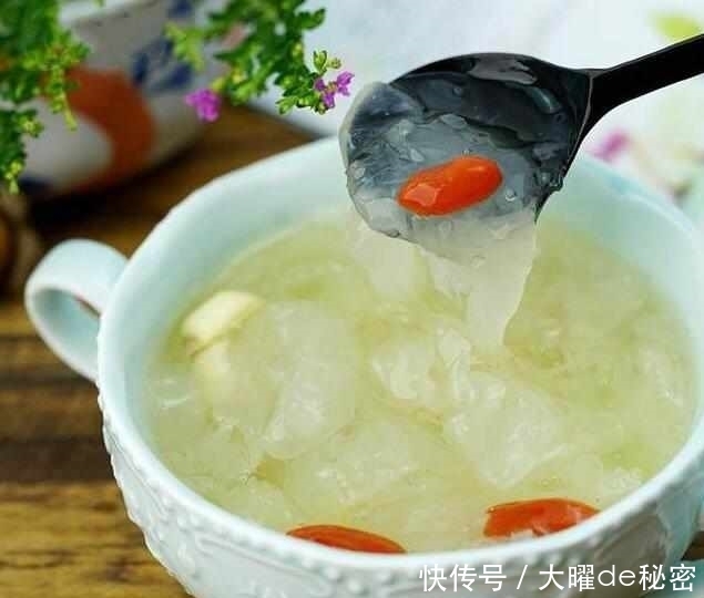 平常|平常喝水加点它,女人常给卵巢洗洗澡,排毒去污血,年轻不显老