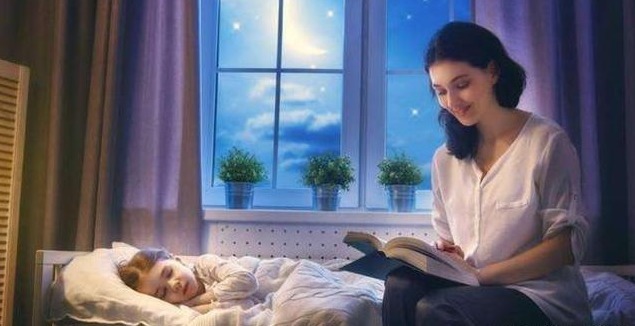 睡眠质量|婴儿睡觉时总是满床打滚,背后原因在这里,父母别忽视了!