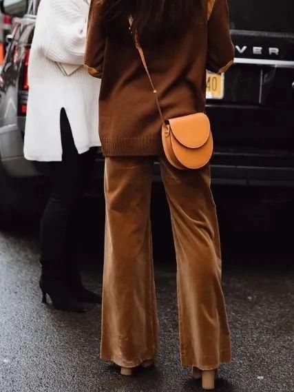  糖色|穿上焦糖色，温暖又甜蜜