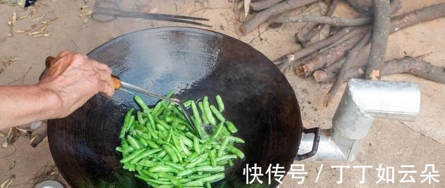 西蓝花|炒菜前记得要焯水的3种蔬菜,别嫌焯水麻烦,弄不好有害于健康!