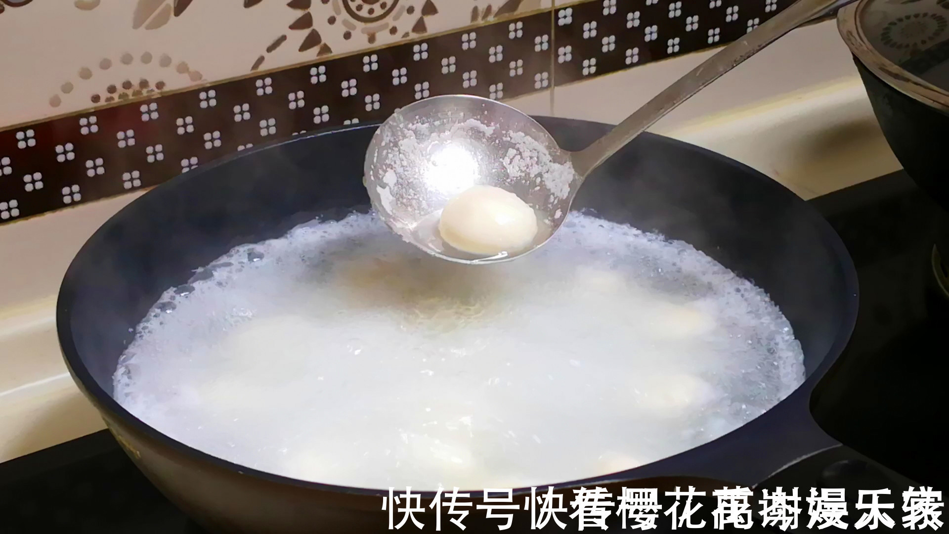 煮汤圆时，最忌直接下锅煮！牢记“5要点”，不浑汤不破皮不露馅