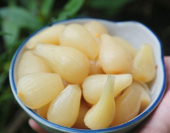 老外|老外看了“直挠头”的5道中国菜,全懂的汉语八级,你念对几个?