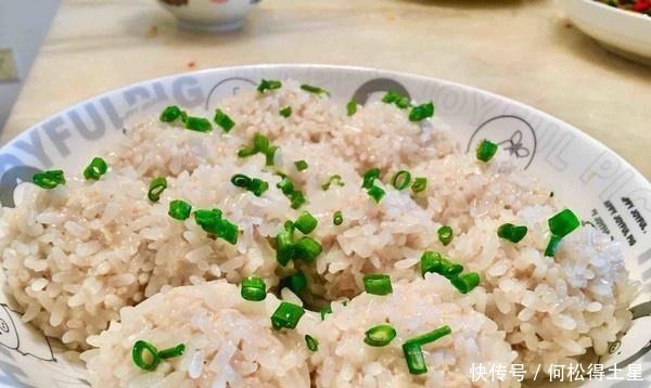 女孩|女孩的爱“这一口”,每隔几天买5斤,捏一捏蒸一蒸