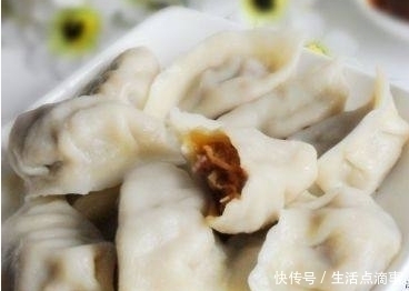 此菜包饺子头一回见,香味宜人,一顿50个不够吃,家人百吃不厌