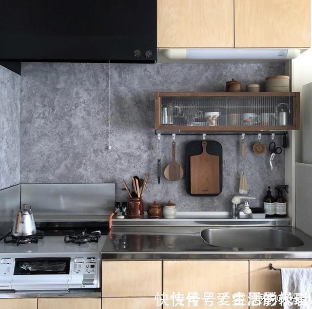 衣帽间|日本丁克夫妻47㎡小家,低成本布置出最高级的精致,羡煞旁人!