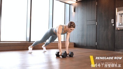 背部|50岁的奶奶,看起来不到30岁,规律的健身习惯让她留住了青春